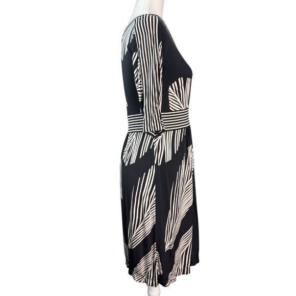 BCBGMaxazria Black & Cream Palm Frans Stretch Shift Dress Women's Size M - Picture 6 of 8